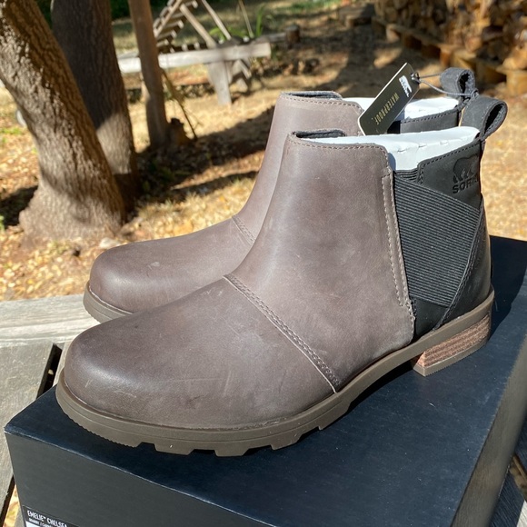 NWT Sorel Emelie Chelsea Boot - Picture 7 of 14